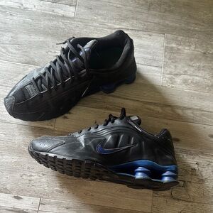 Nike Men's Black and Blue Athletic Shoes